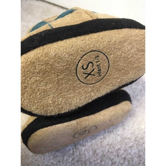 lazy one infant XS 1-3 boy boot slipper - Picture 4 of 5